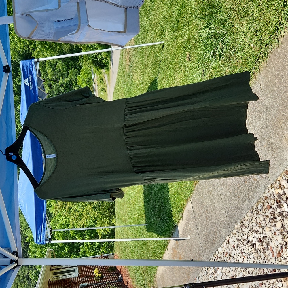 Gently Used, Light Weight Green Dress